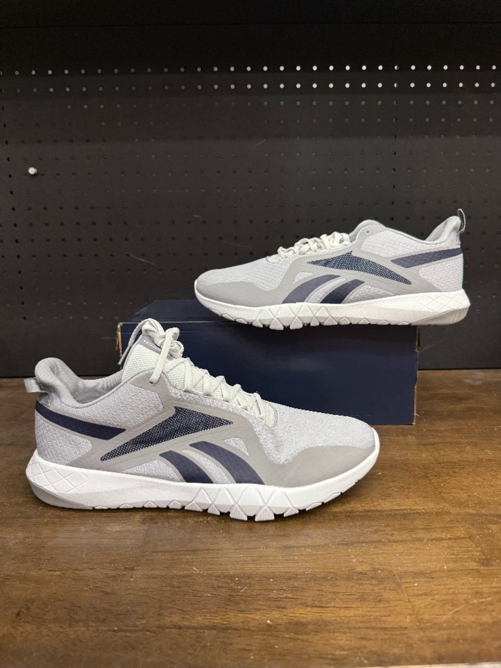 New W/O Box! Men Reebok Flexagon Force 3 Wide 4e Cold Grey/Vector Navy/Cold Grey